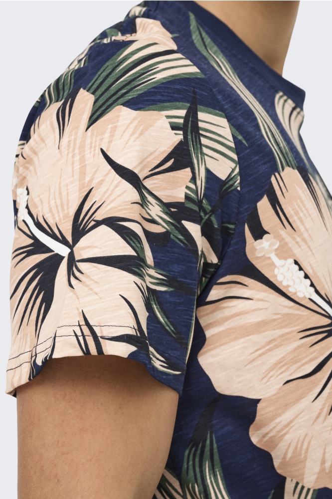 ONSKLOP REG SS FLORAL TEE NOOS 22022164 Navy Blazer/LILY